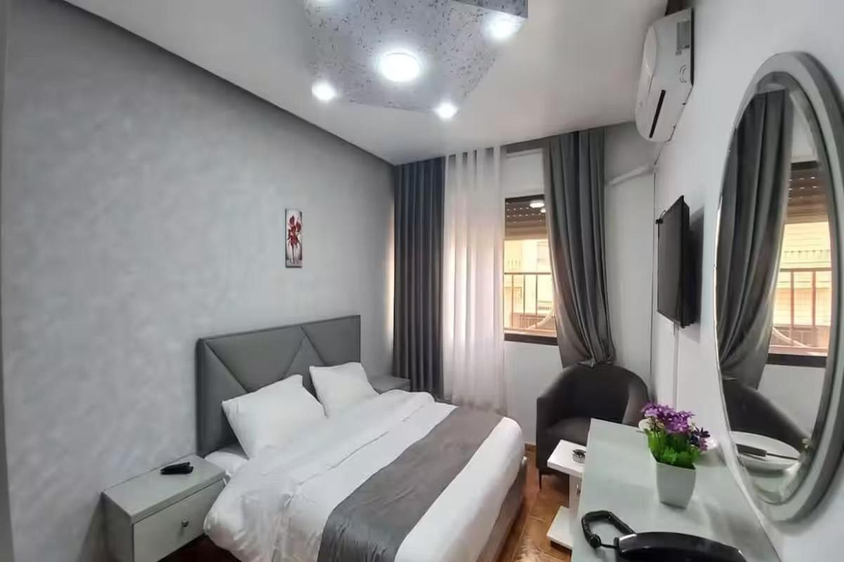 Al-Nujoom Hotel Suites Amman Luaran gambar