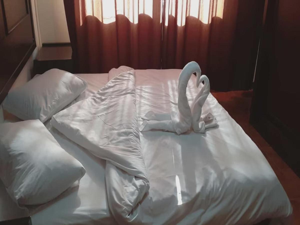 Al-Nujoom Hotel Suites Amman Luaran gambar